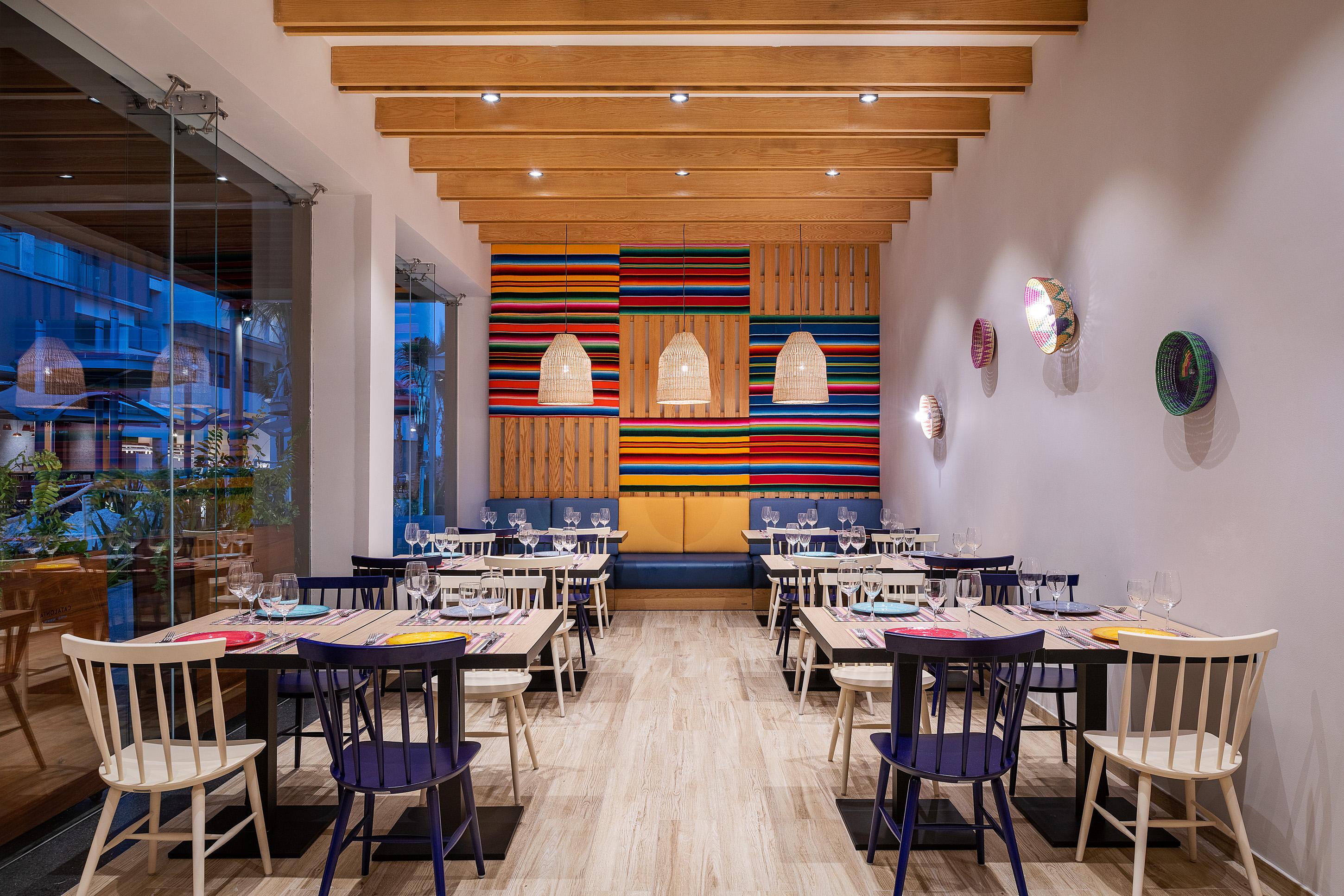 Catalonia Grand Costa Mujeres All Suites & Spa Cancún Exterior foto Restaurant in the hotel