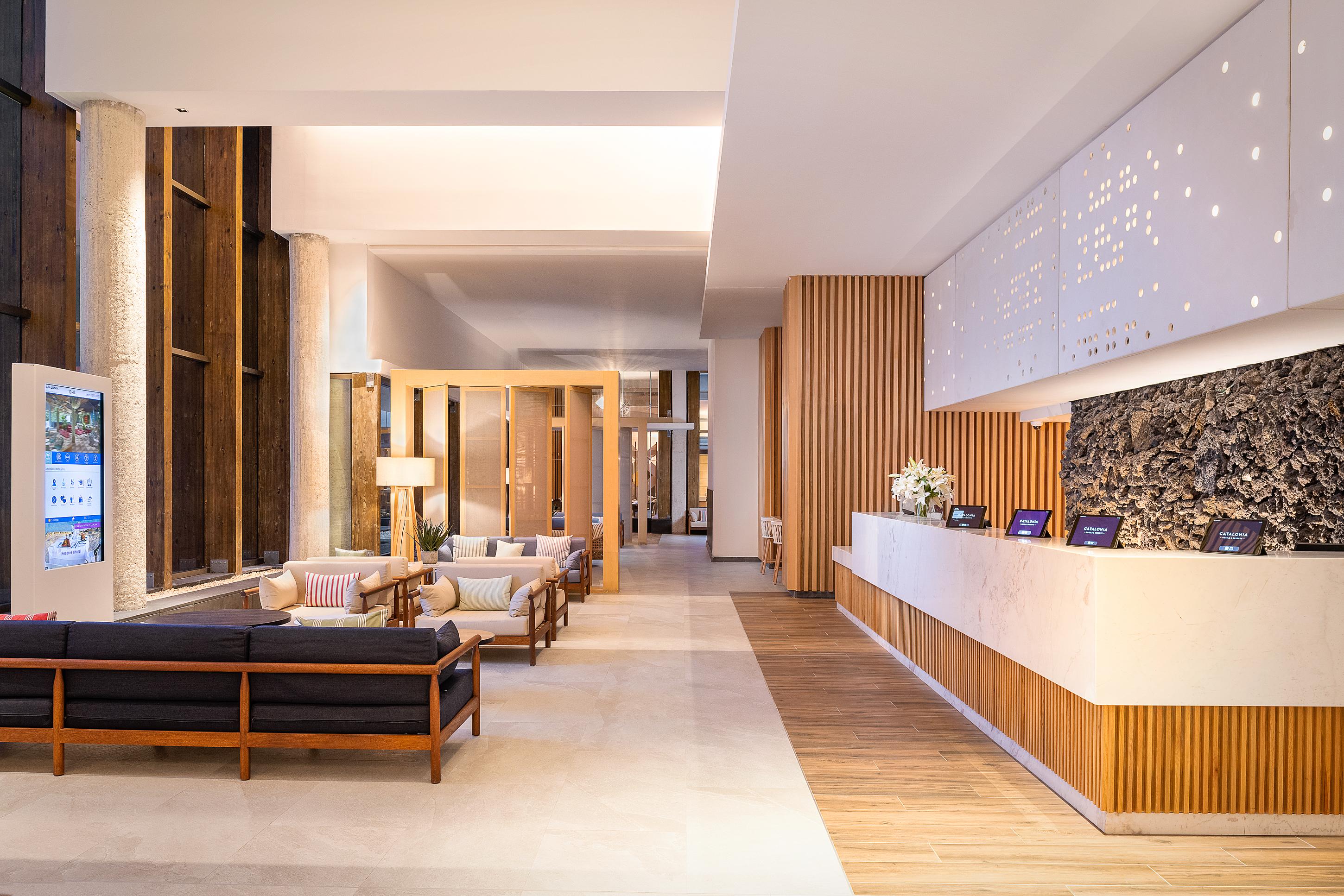Catalonia Grand Costa Mujeres All Suites & Spa Cancún Exterior foto The lobby of the hotel