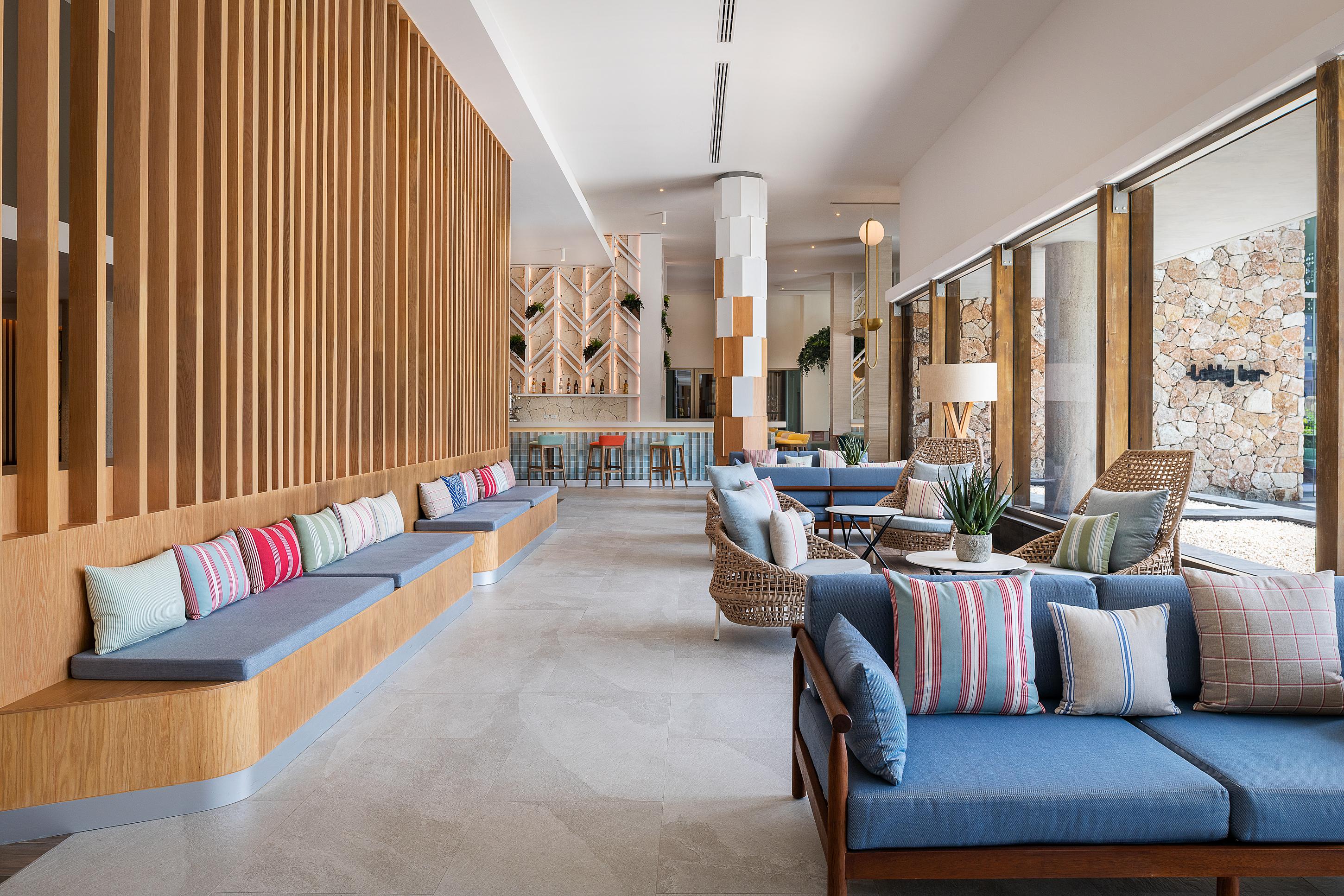 Catalonia Grand Costa Mujeres All Suites & Spa Cancún Exterior foto The lobby at the hotel